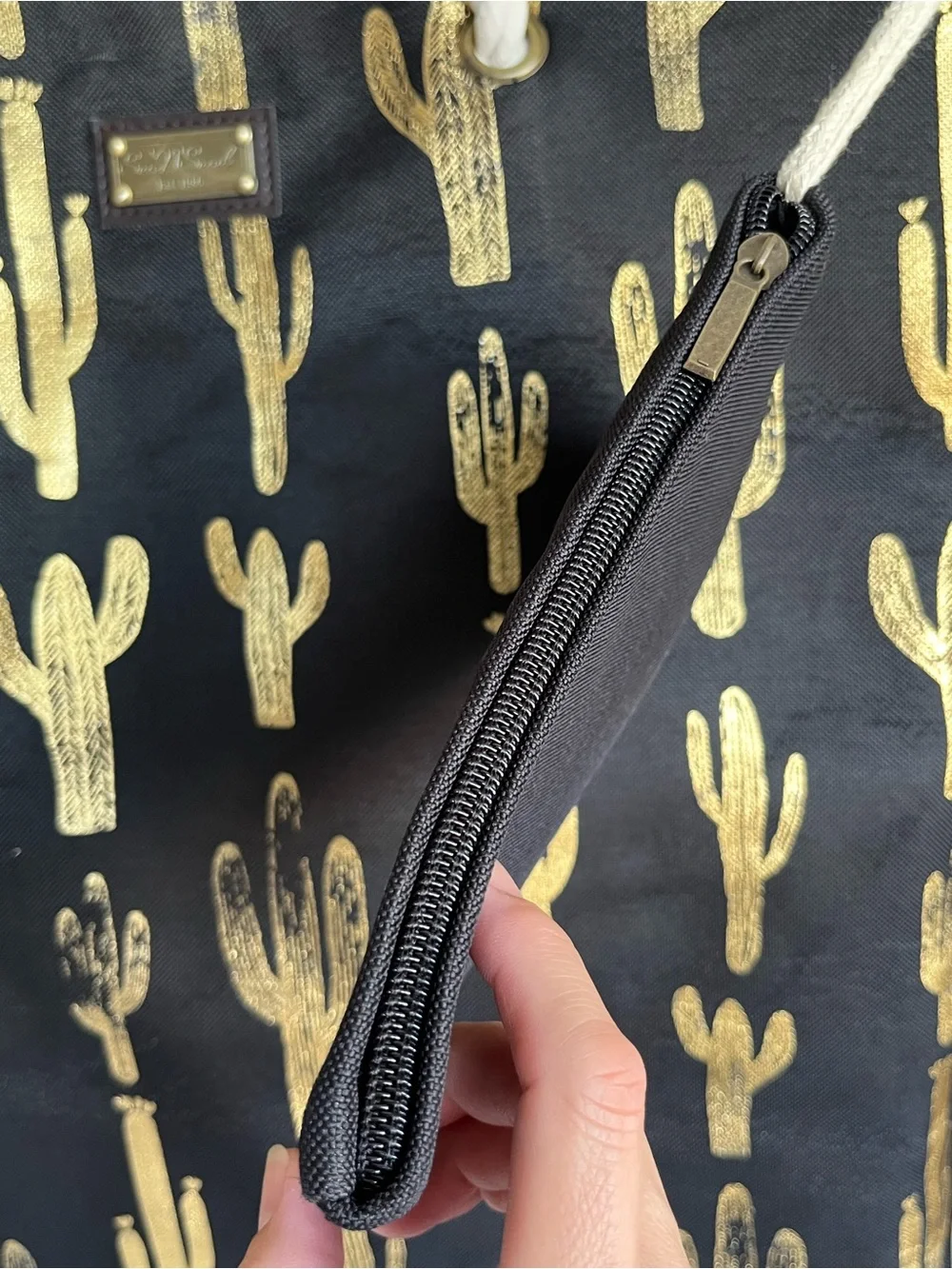 Sun And Sand stylish black